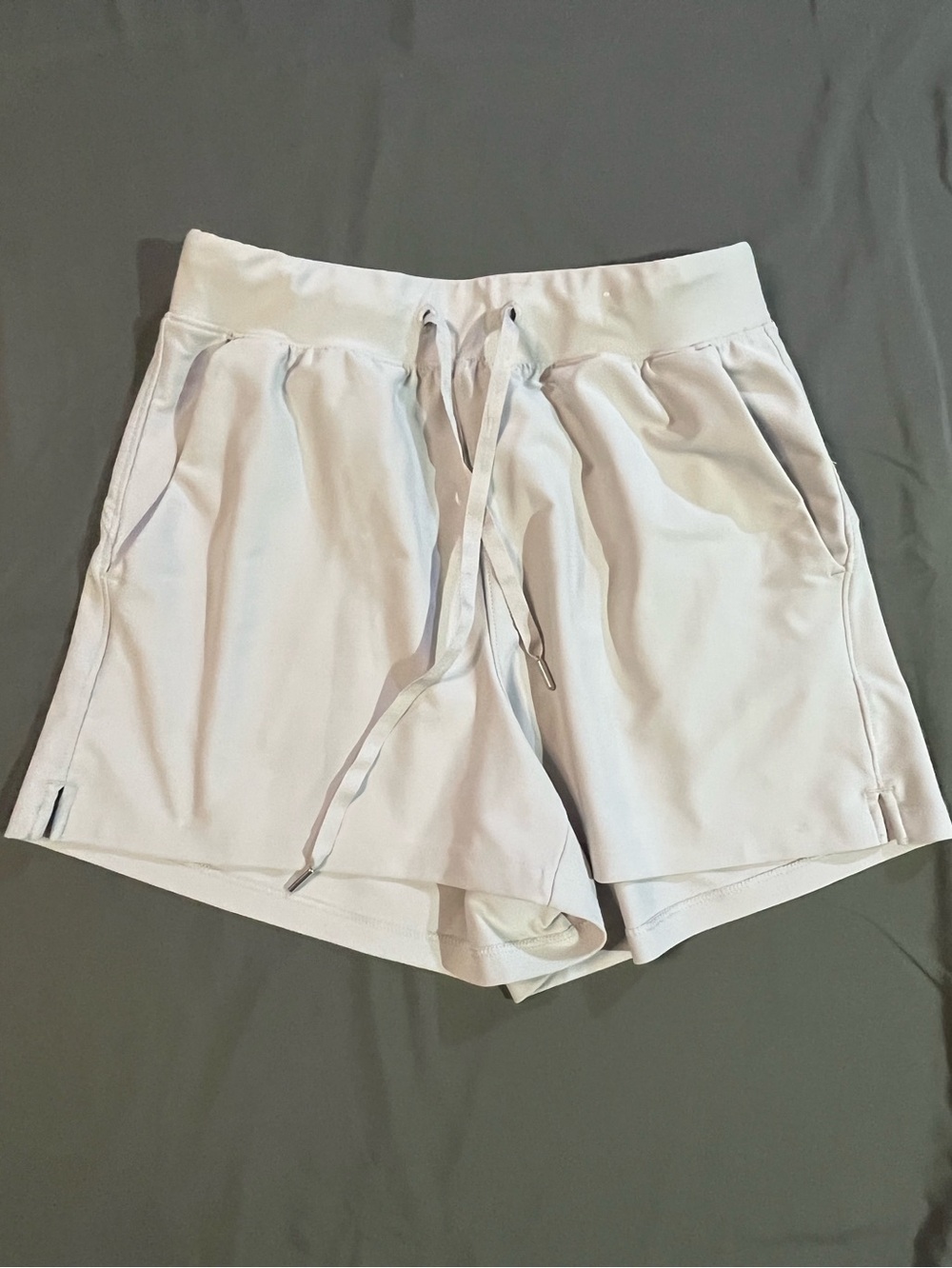 Old Navy High Waisted Powersoft Shorts, Ivory/Cream, Sz S